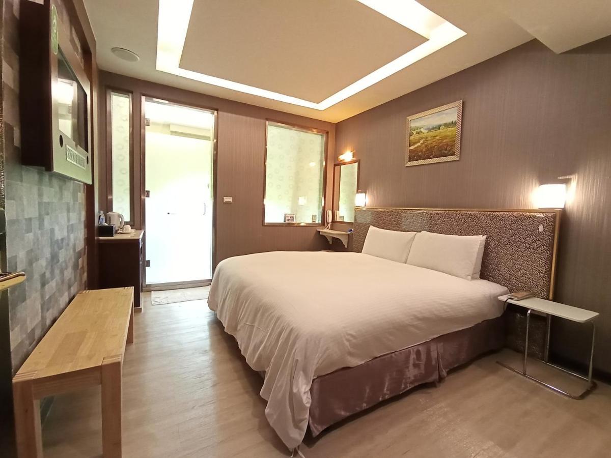 Jin Yong Quan Spa Hotspring Resort Wanli Exterior photo