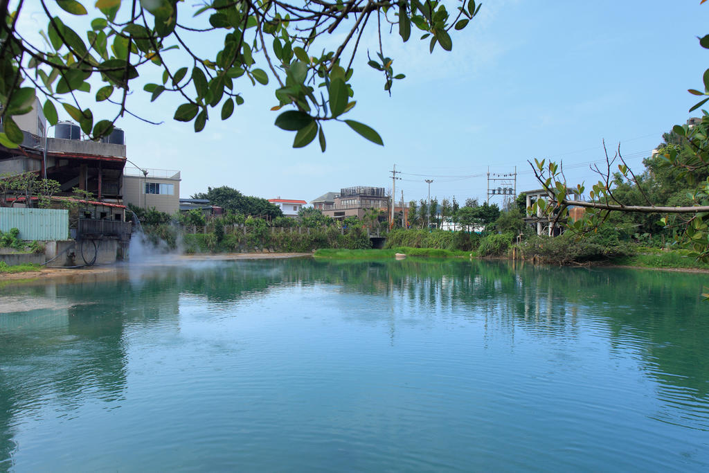 Jin Yong Quan Spa Hotspring Resort Wanli Exterior photo
